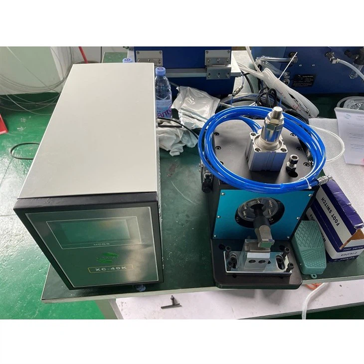 Ultrasonic Spot Welder